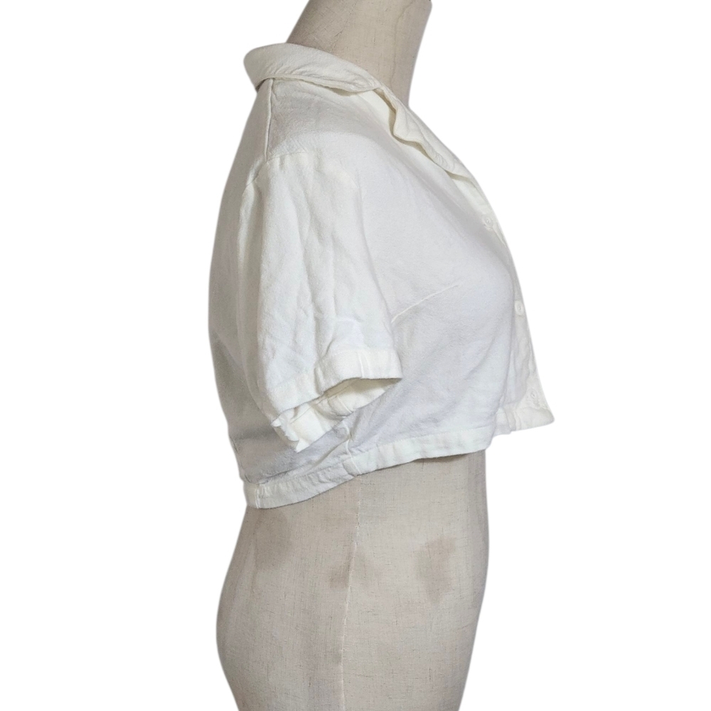 Brandy Melville John Galt Cream Cropped Button-Down Shirt - Picture 3 of 7
